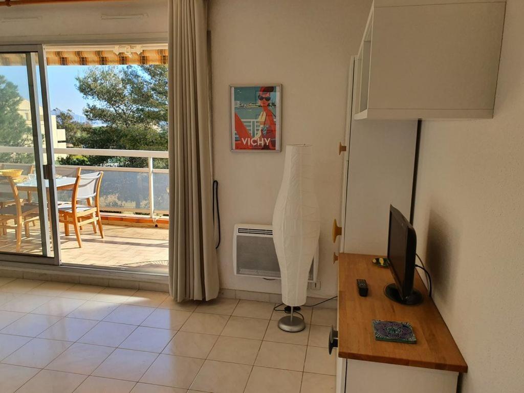 Flat Apartment Борм-ле-Мимоза Екстериор снимка